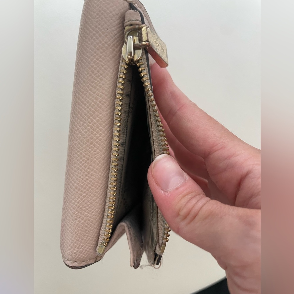 Michael Kors Wallet - Picture 4 of 4